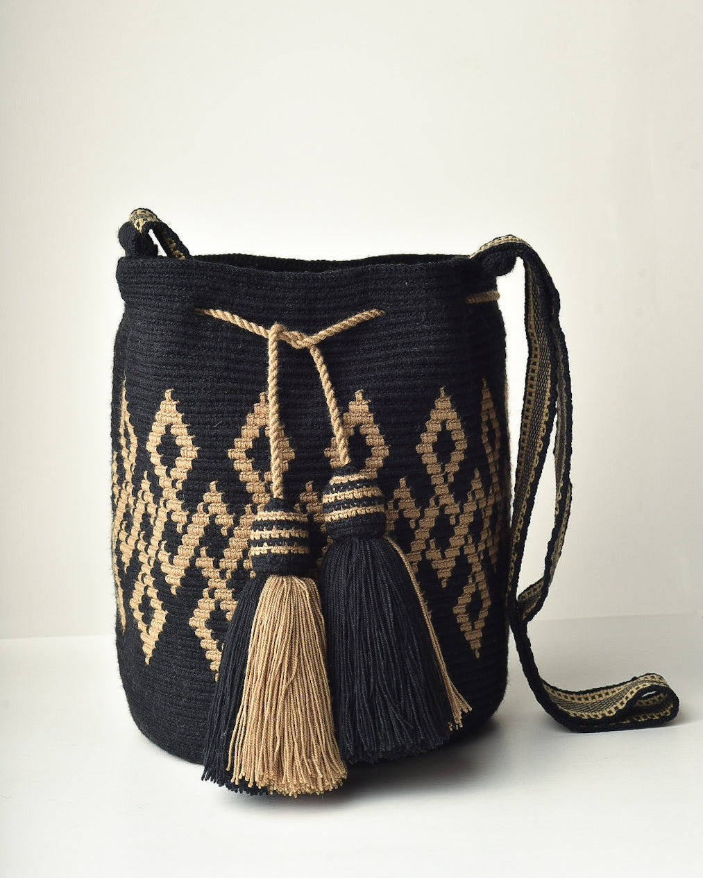 KALEPSÜ BLACK&BEIGE